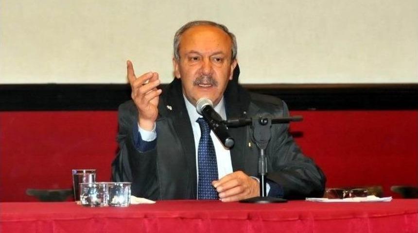 Prof. Dr. Mehmet &Ccedil;elik&rsquo;ten Konferans