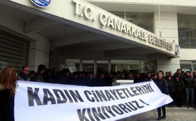 Özgecan Için Siyahlara Büründüler