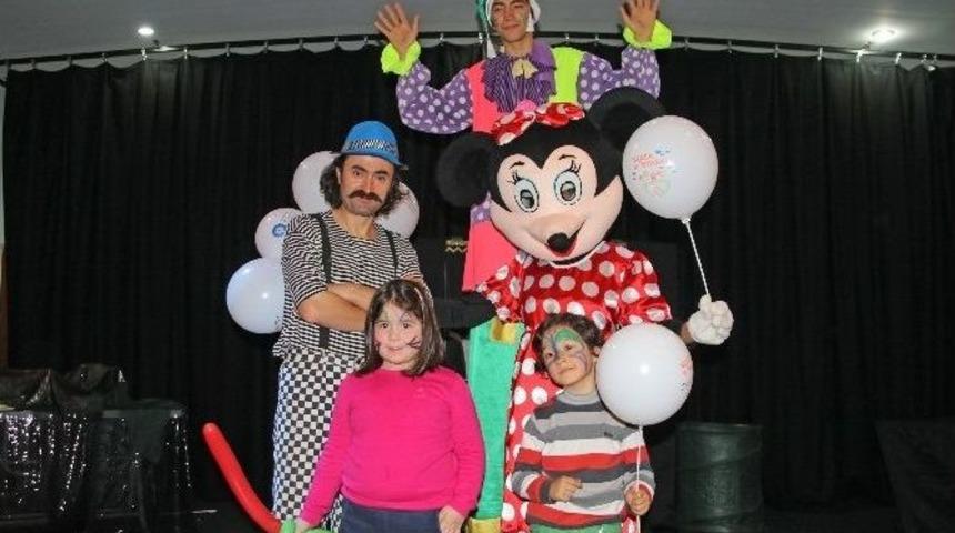 “şeker Portakalı” Finike’de Çocuklarla Buluştu