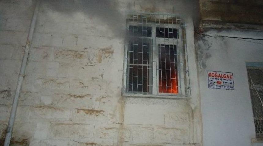 Kilis&rsquo;te Suriyeli Ailenin Evi Yandı