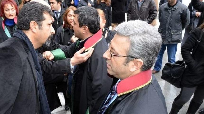 Avukatlar "özgecan’ın Katilleri" İçin Tartıştı