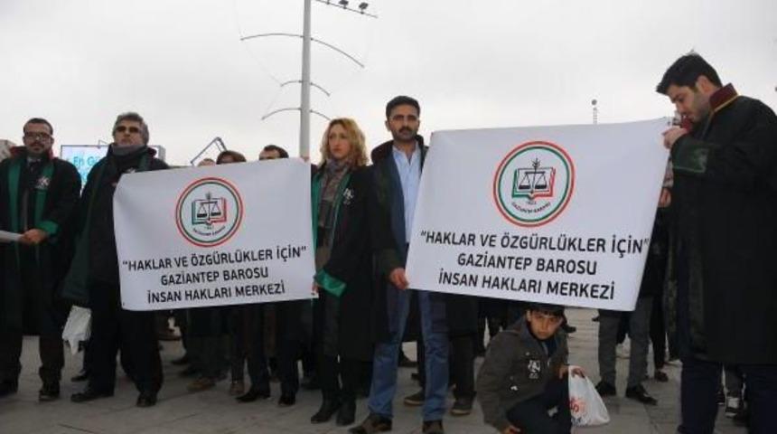 Gaziantep'te Avukatlardan 'i&ccedil; G&uuml;venlik Paketi' Protestosu