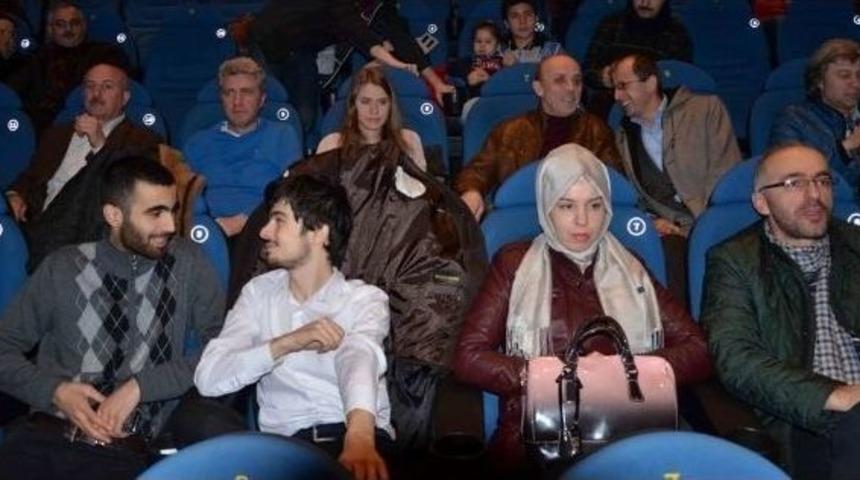 Erenler K.o.z. Filmine Gitti