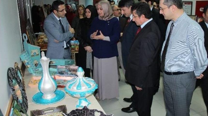 Sağlık &Ccedil;alışanları Sergi A&ccedil;tı