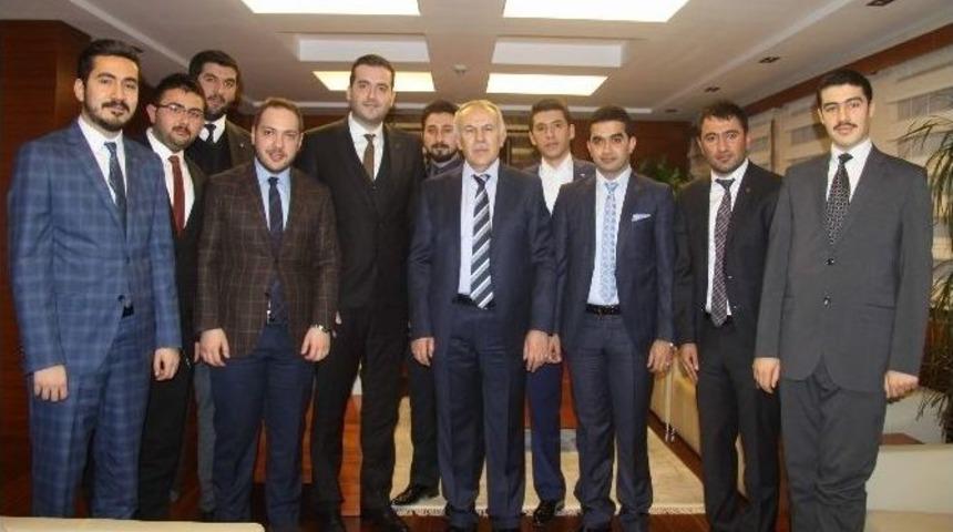 Gaziantep Gen&ccedil; M&uuml;siad &Uuml;yeleri Vali Ata&rsquo;yı Ziyaret Etti