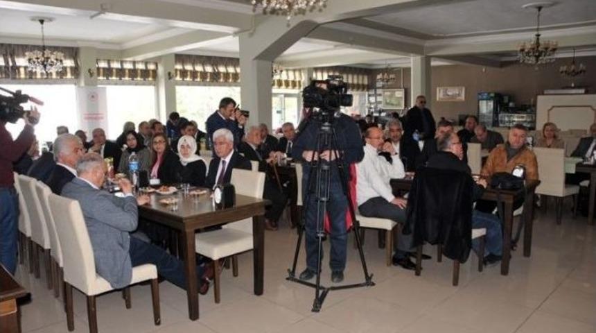 Karaman&rsquo;da Medya Ve Demokrasi Paneli