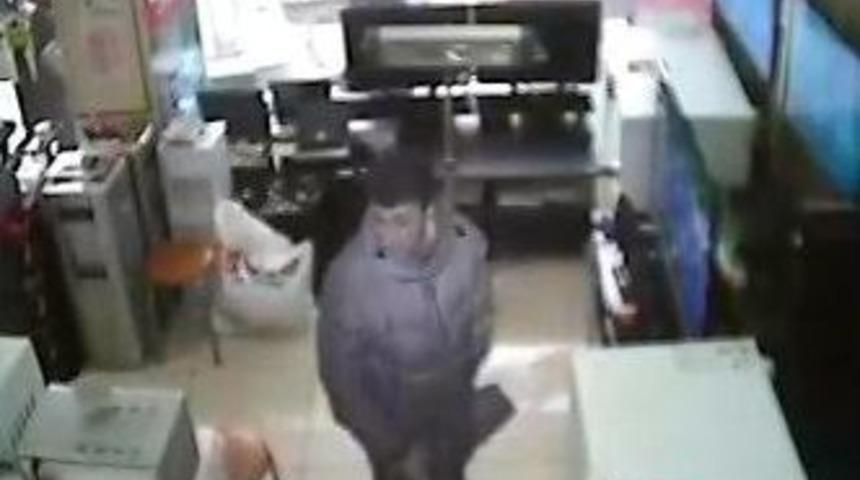 Cep Telefonu Hırsızı Kamerada