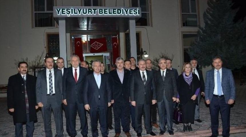 Mustafa Şentop Yeşilyurt Belediyesi&rsquo;ni Ziyaret Etti