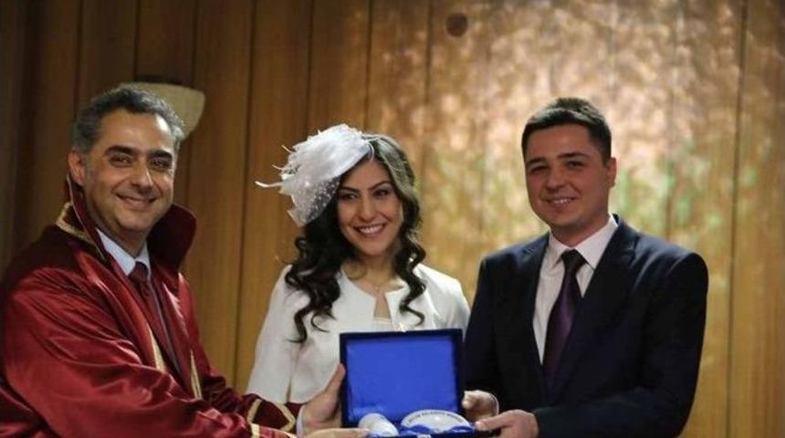 Efeler&rsquo;de 14 Şubat&rsquo;ta Nikah Sayısı İki &Uuml;&ccedil; Katına &Ccedil;ıktı