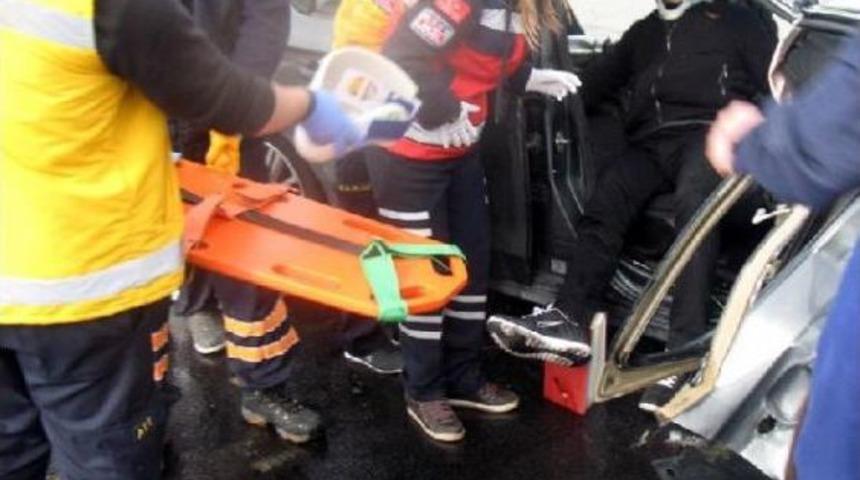 Aksaray’Da Dolu Nedeniyle 4 Ayrı Kaza: 1 Ölü, 12 Yaralı