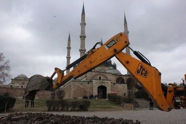 Mimar Sinan’ın Ustalık Eseri ‘selimiye Camii’ Meydanına Kavuşuyor