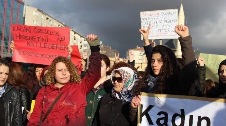 &Ouml;zgecan Eyleminde Slogan Krizi