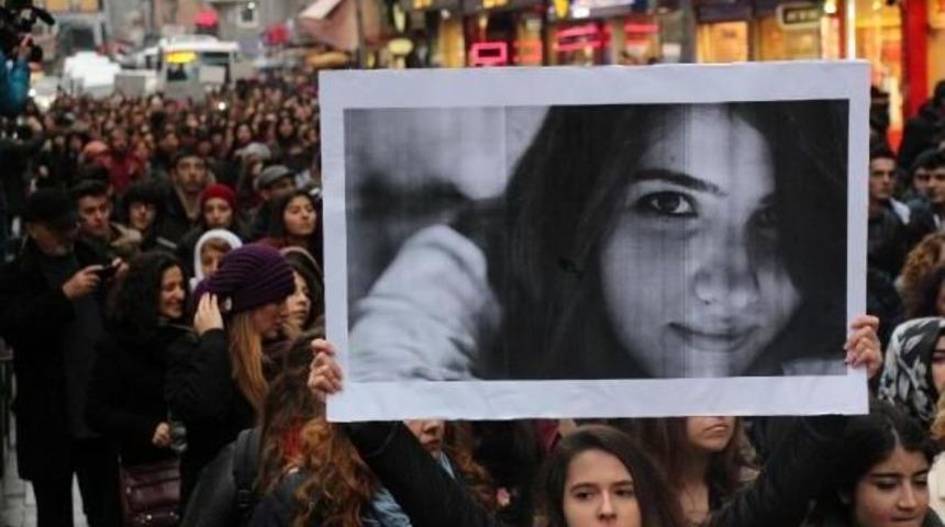 Zonguldak'ta Liseliler &Ouml;zgecan'ın &Ouml;ld&uuml;r&uuml;lmesini Protesto Etti