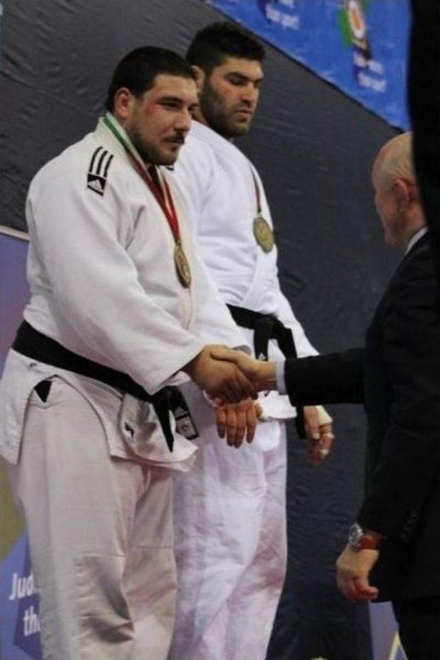 Bülent Ecevit Üniversitesi Öğrencisi Avrupa Judo Şampiyonasından Madalyayla Döndü