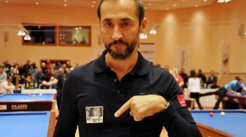 Semih Saygıner, &Ouml;zgecan Aslan'ın Fotoğrafıyla M&uuml;cadele Etti