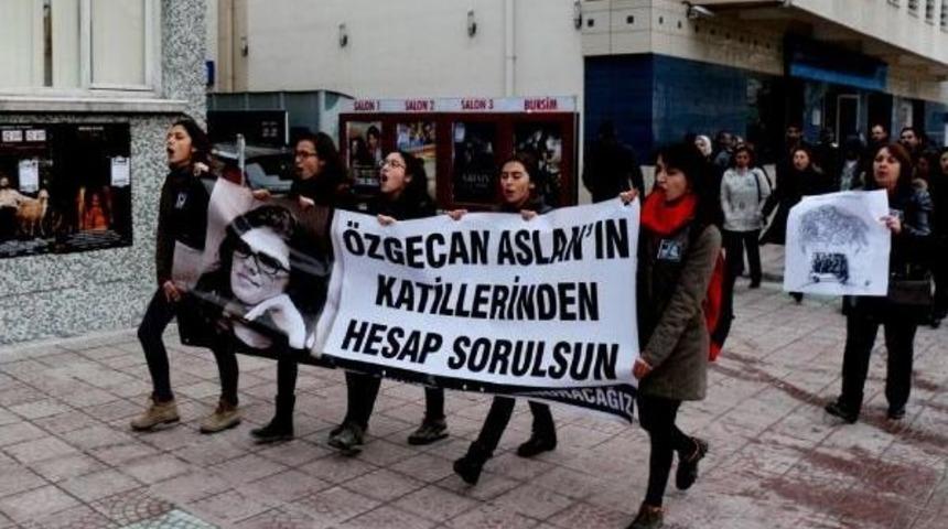 Burdur'da Kadınlar &Ouml;zgecan I&ccedil;in Y&uuml;r&uuml;d&uuml;