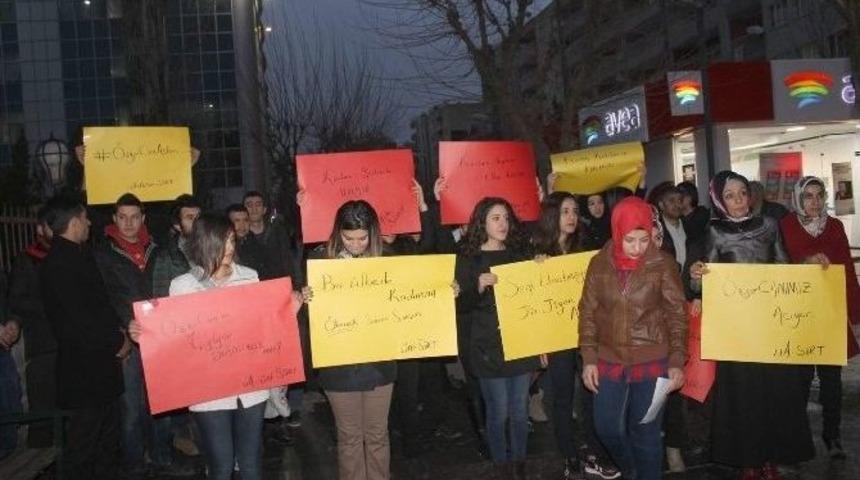 Siirtli Bayanlar, &Ouml;zgecan İ&ccedil;in Sokağa İndi