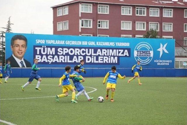 Miniklerin Şampiyonu İstanbul Sinopspor Oldu