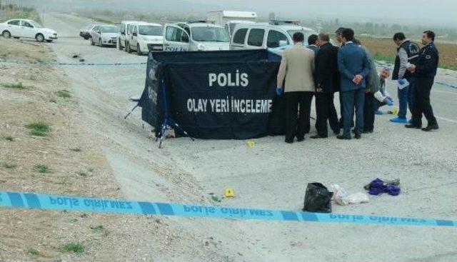 Boşandığı Eşini Bıçaklayıp, Otomobille Ezen Sanığa, 24 Yıl Hapsi Cezası Istendi