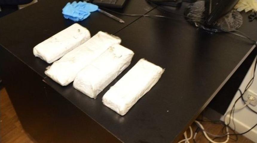 Atat&uuml;rk Havalimanı&rsquo;nda 29.98 Kilogram K&uuml;l&ccedil;e Altın Ele Ge&ccedil;irildi