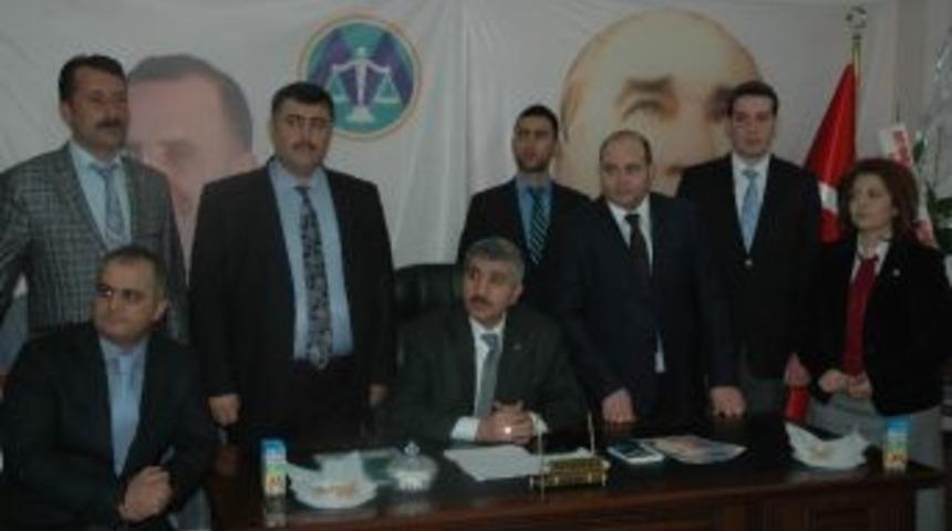 Merkez Parti Başkanlarını Tanıttı