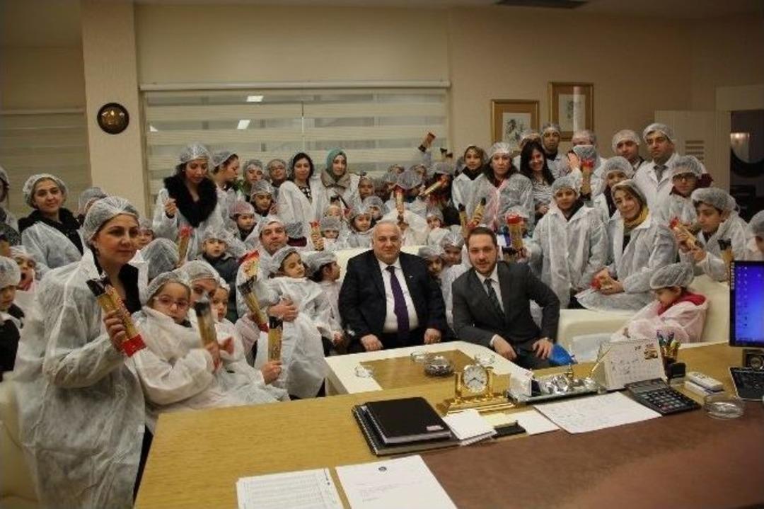 &Ouml;ğrenciler Makarnanın B&uuml;y&uuml;l&uuml; D&uuml;nyasını Oba&rsquo;da Keşfettiler