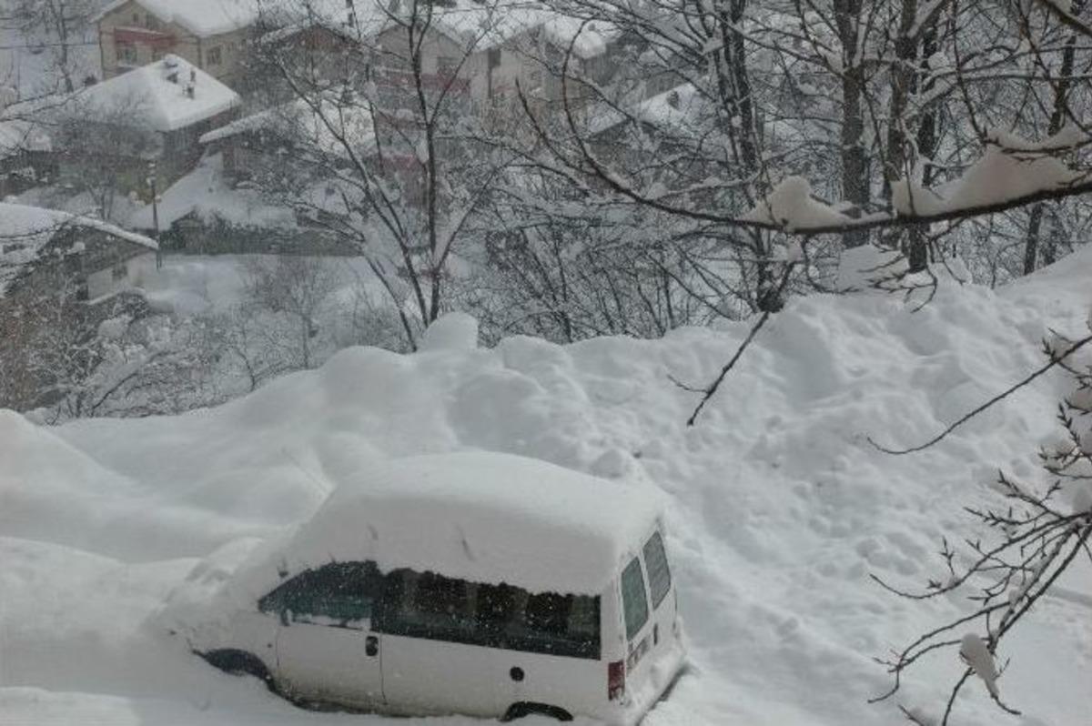 K&uuml;re&rsquo;de Okullar Tatil