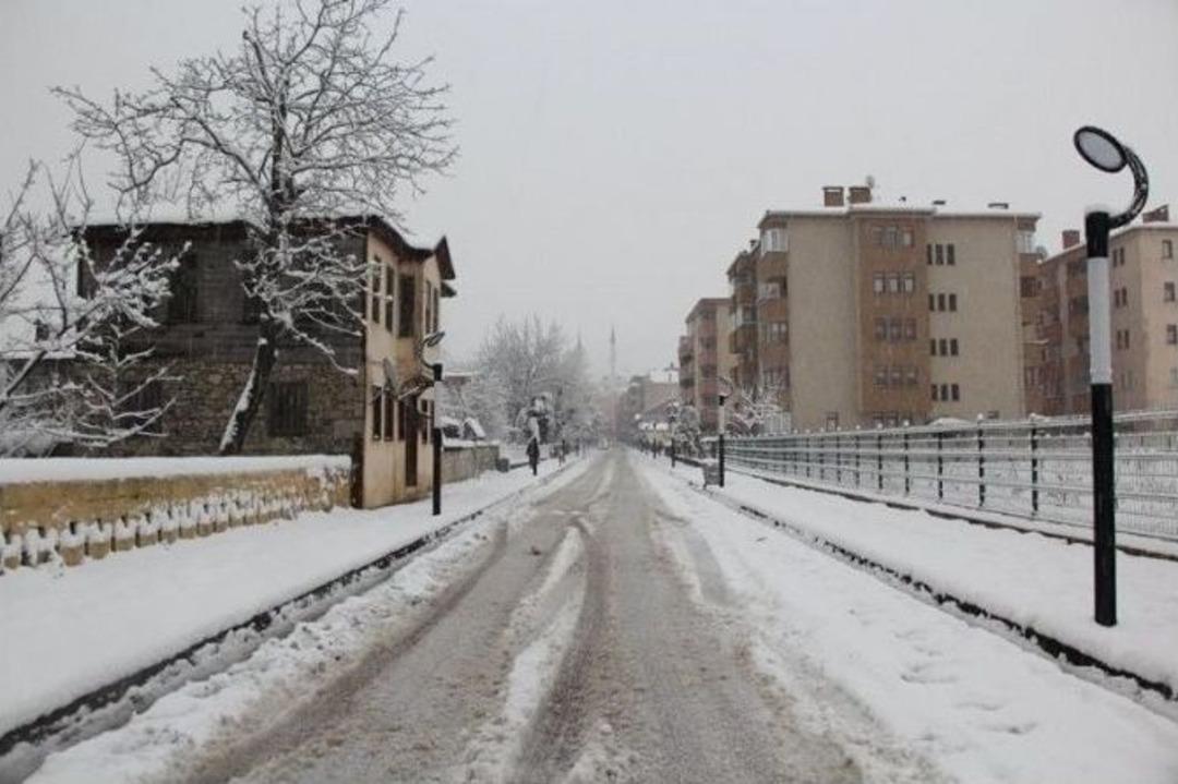 Cide Beyaza B&uuml;r&uuml;nd&uuml;