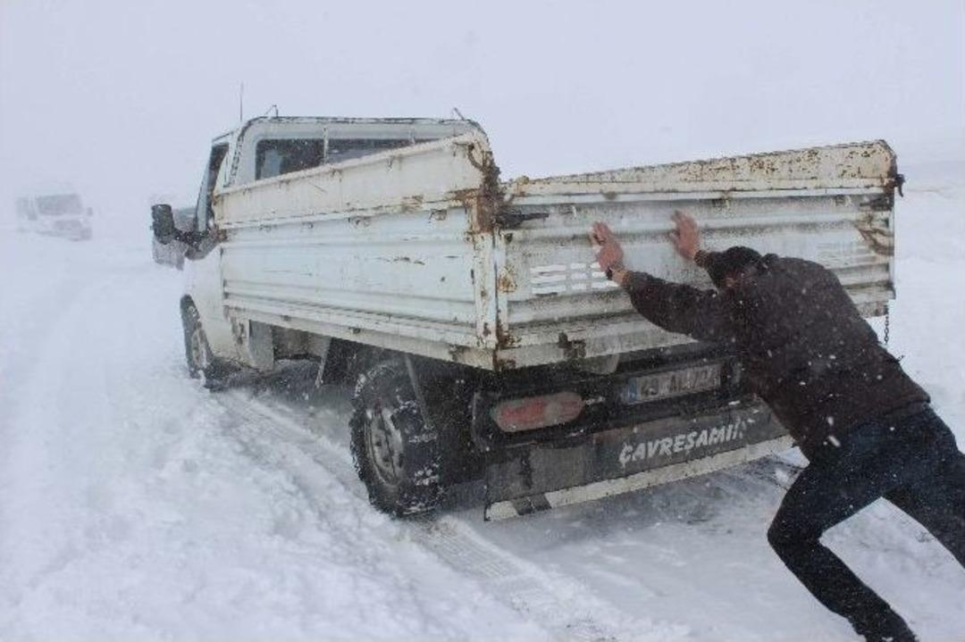 Kozma Dağı Ge&ccedil;it Vermiyor