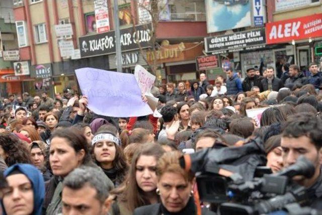 Diyarbakır'da Dbp Ve Hdp'li Kadınlar Özgecan Için Yürüdü