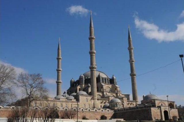 Selimiye Camii’Ne Jeneratör