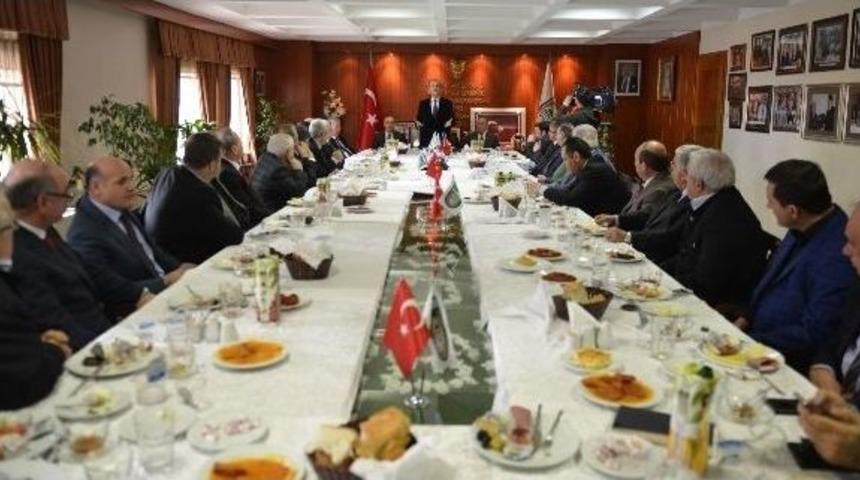 B&uuml;y&uuml;kşehir &lsquo;marka Kent Bursa&rsquo; Yolculuğunda Esnafla El Ele