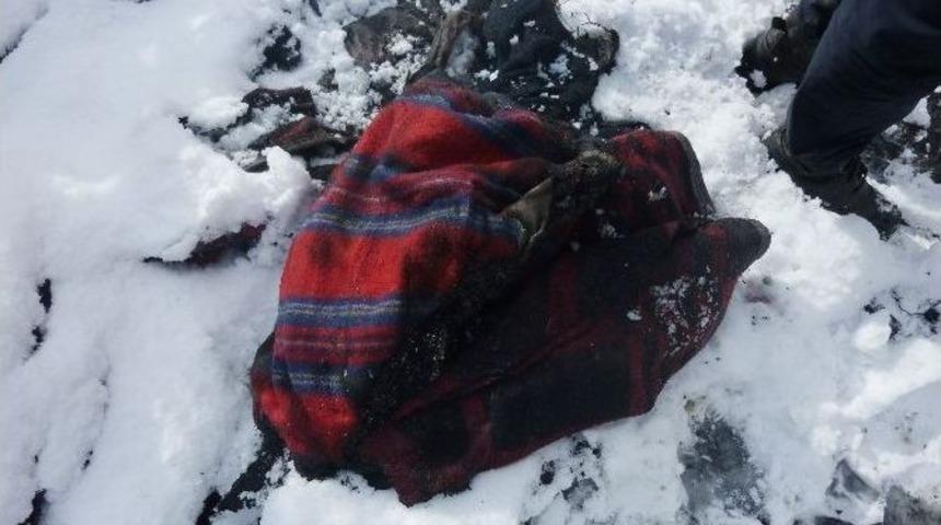 Yaşadığı Barakada Yanarak Can Verdi