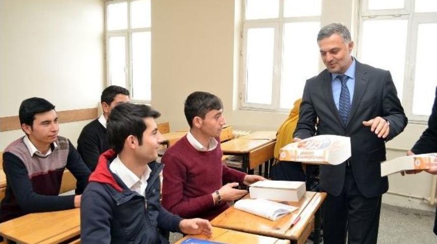 Alaca Belediyesi&rsquo;nden Eğitime Destek
