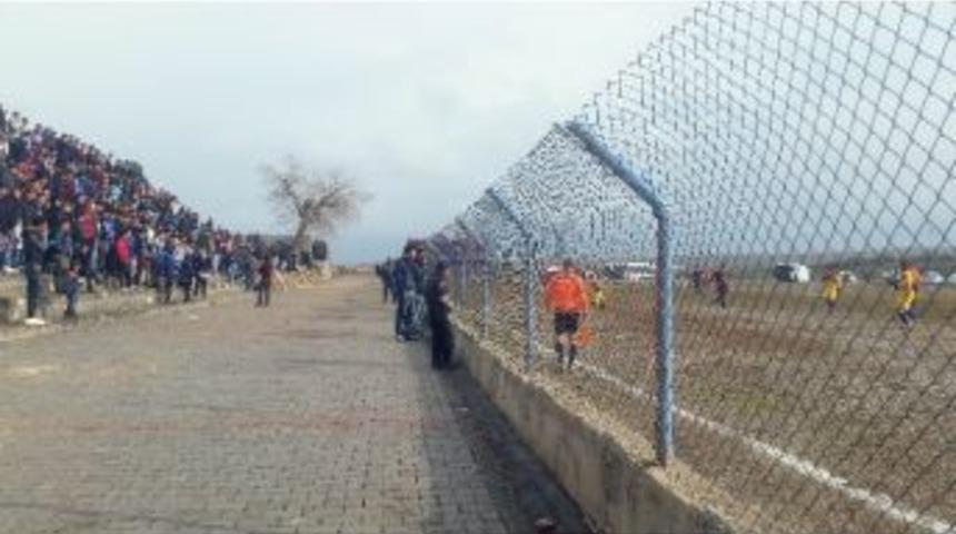 Amat&ouml;r Ma&ccedil; Sonrası Saha Savaş Alanına D&ouml;nd&uuml;