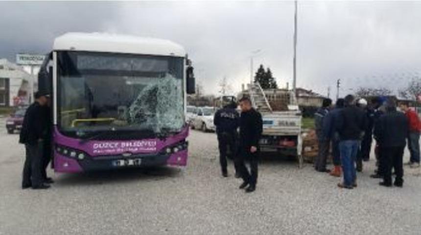 Beyciler Kavşağında Trafik Kazası 1 Yaralı