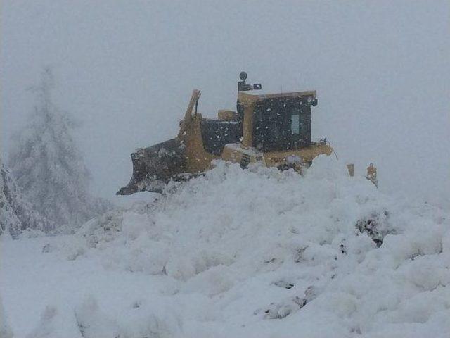 Malatya’da 22 Kırsal Mahallenin Yolu Açıldı