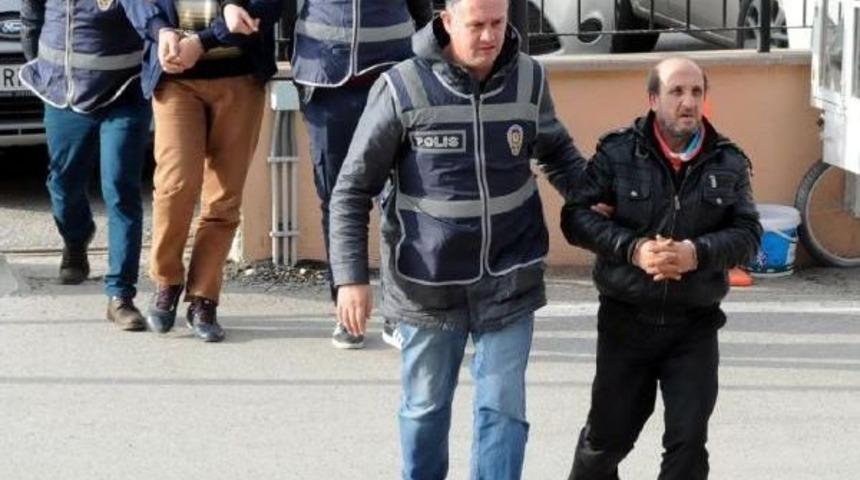 Polis Ayakkabı Hırsızlarını Yakaladı