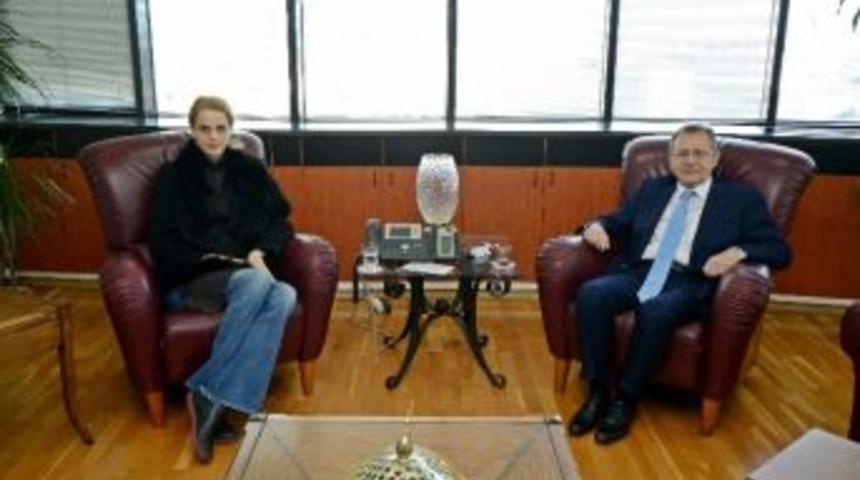 Tuğ&ccedil;e Kazaz, Balıkesir B&uuml;y&uuml;kşehir Belediyesi&rsquo;ni Ziyaret Etti