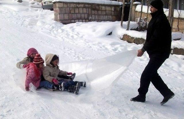 Karın Keyfini Çocuklar Çıkartıyor