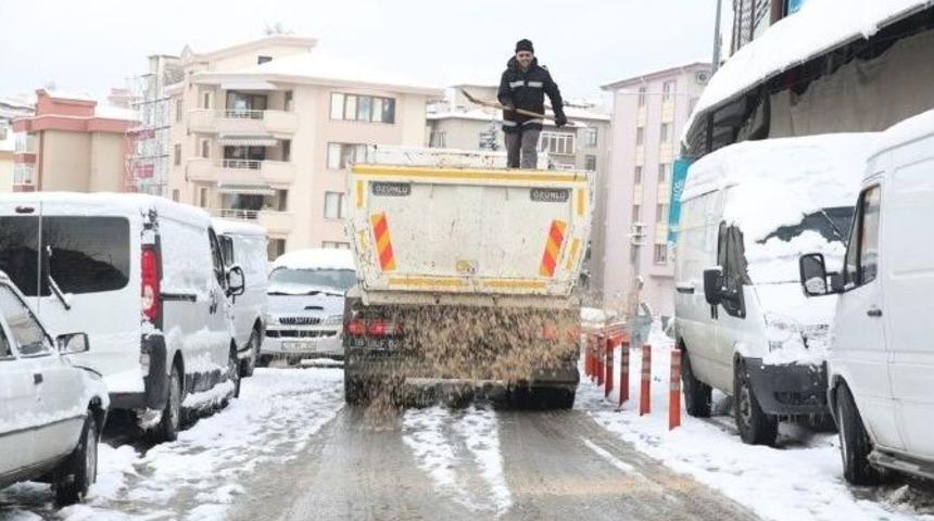 Nil&uuml;fer&rsquo;de Karla M&uuml;cadele Alarmı