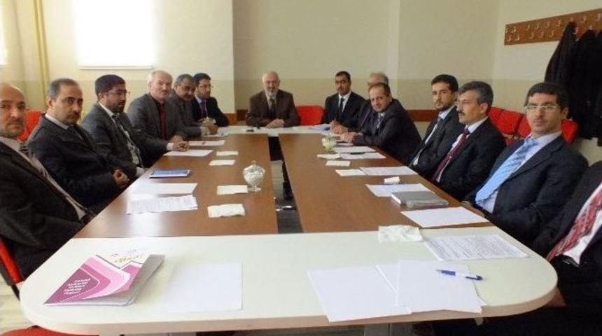 Van&rsquo;da M&uuml;ft&uuml;ler Toplantısı