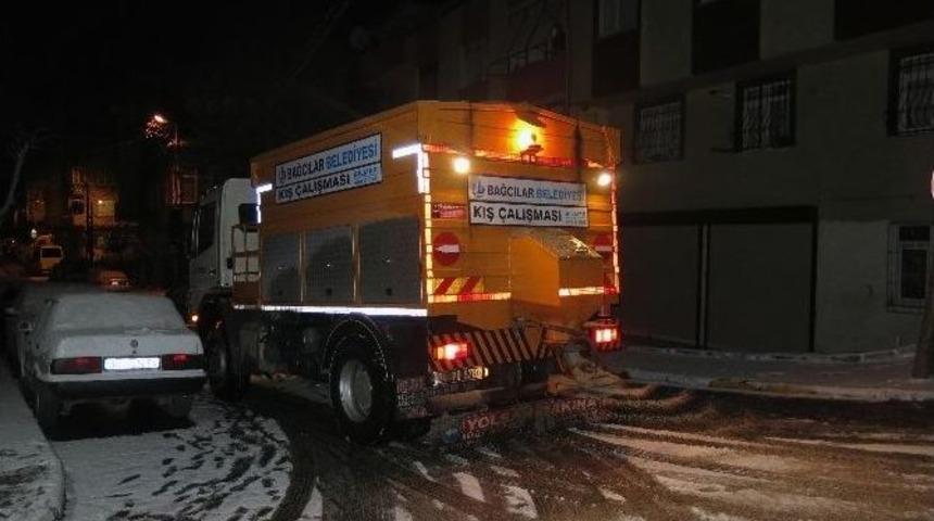 Bağcılar&rsquo;da 97 Kişilik Ekip İle 24 Saat Aralıksız Tuzlama