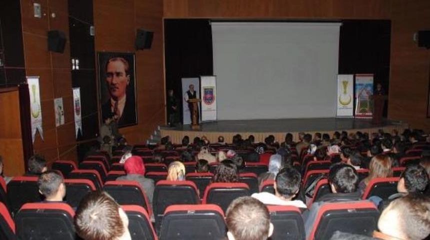 Hakkari'de 'kaybolmayan &Ccedil;ocuklar' Projesinin Eğitim Toplantısı Yapıldı