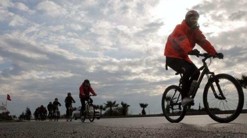 &Ouml;zgecan İ&ccedil;in 80 Kilometre Pedal &Ccedil;evirdiler