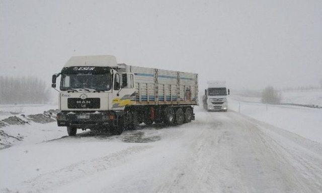 Yozgat’ta Kar Hayatı Olumsuz Etkiledi