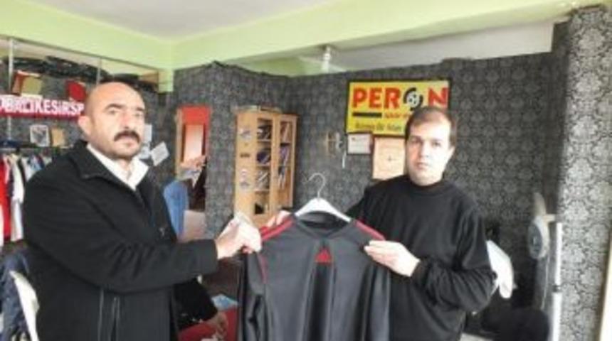 Peron Spor Mağazasından Petrolspor&rsquo;a Destek