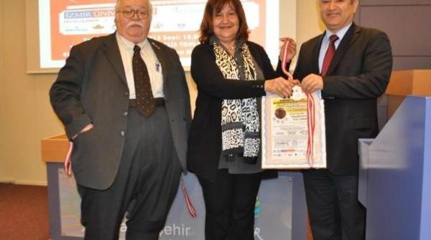 İzmir İktisat Kongresi'nin 92. Yılında Sempozyum