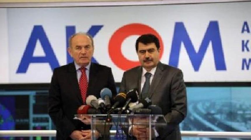 Vali Şahin: (Okullara Kar Tatili) Akşam Karar Verilecek. Topbaş: Baraj Kapaklarını A&ccedil;mak Zorunda Kaldık (2)