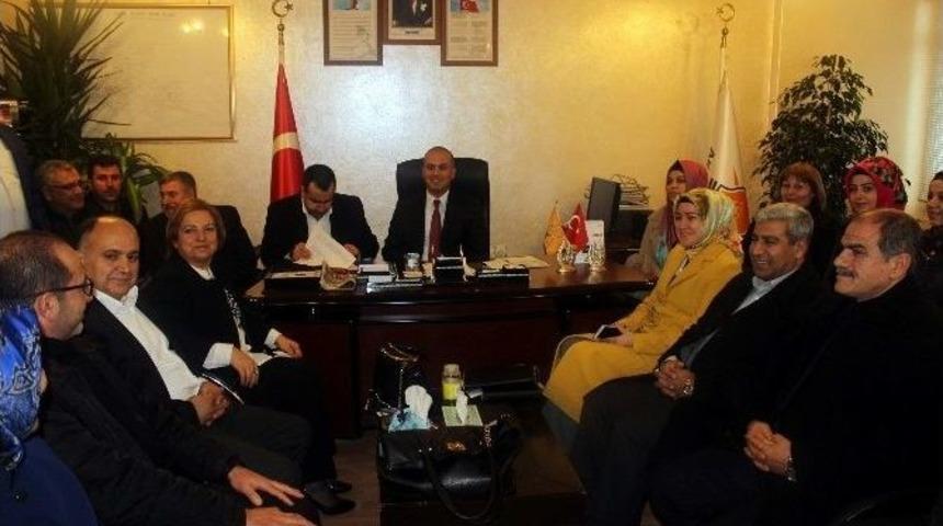 Meclis &Uuml;yesi Serkan, Milletvekili Aday Adaylığı Başvurusu Yaptı